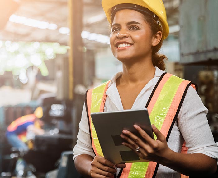 woman-hardhat